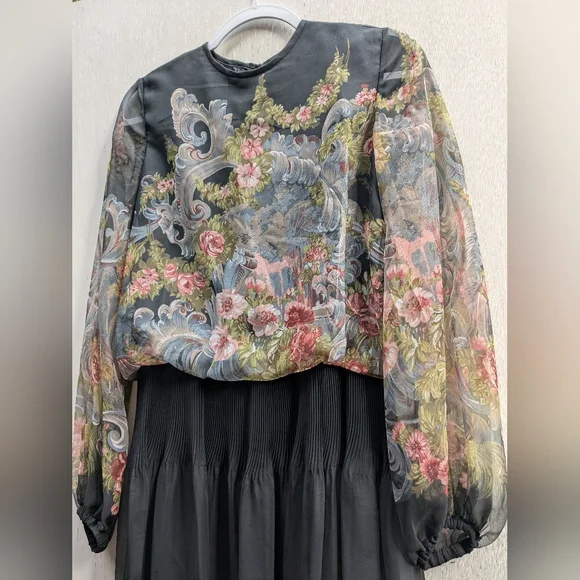 Vintage Floral Long Sleeve Chiffon Dress - Picture 2 of 13
